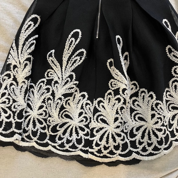 A-Line Midi Skirt - Picture 3 of 8